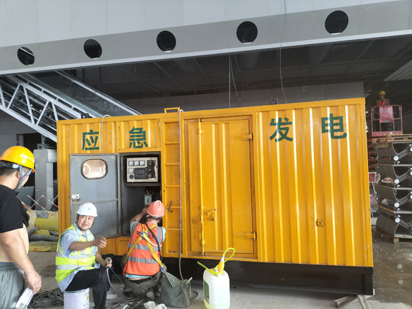 洛江怎样判断空气滤清器是否需要更换？